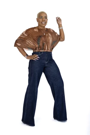 Alternative view of Mocha Pleated Balloon Sleeve Top