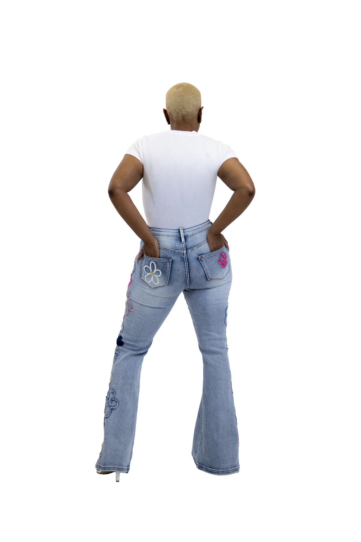 Floral Embroidered Flared Jeans - Image 4